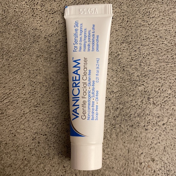 Skin Care Bundle- CeraVe, Aquaphor, La Roche Posay, Eucerin & more - Picture 12 of 13